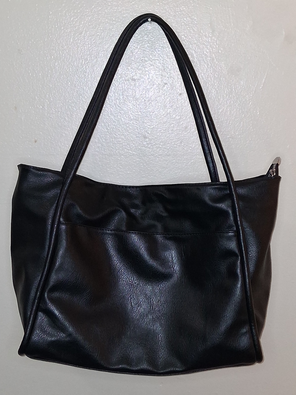 Classic Black Tote Bag - Stylish Everyday Carry